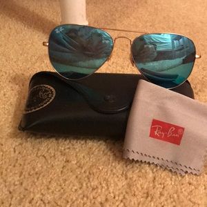 RAY BAN Blue Aviator barely worn sunglasses